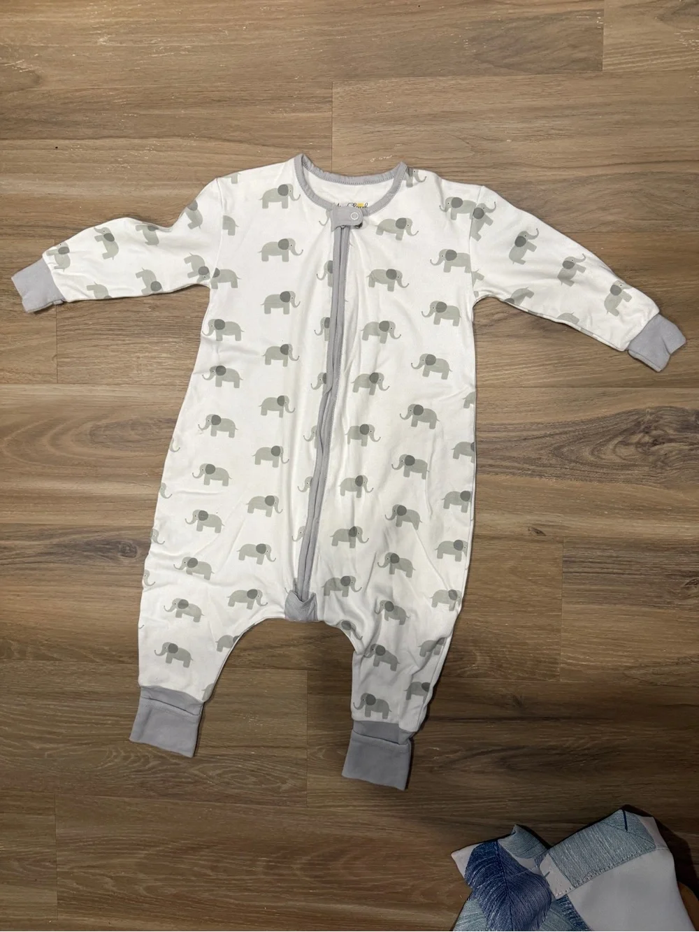 Neutral Elephant Print Sleep Sack Pajamas - Grey/White